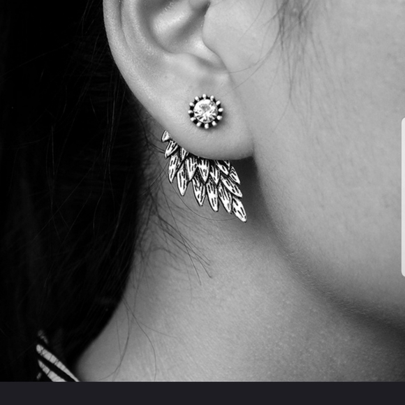 Jewelry - Gorgeous Antique SILVER/BLACK  Angel Wing earrings